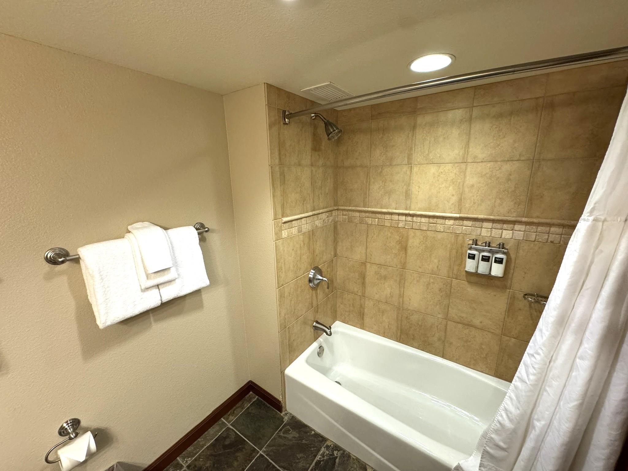 400 Resort Road, Unit 935 Olympic Valley, CA 96146 - Photo 6 of 23
