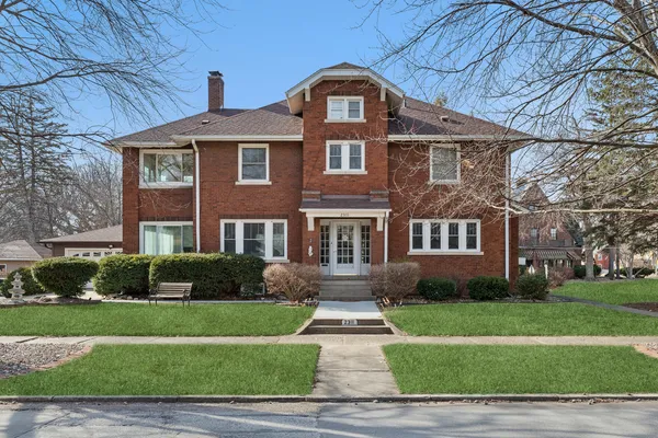 $325,000 | 2311 12th Street, Moline, IL 61265