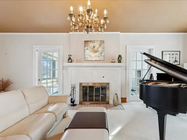 $325,000 | 2311 12th Street, Moline, IL 61265