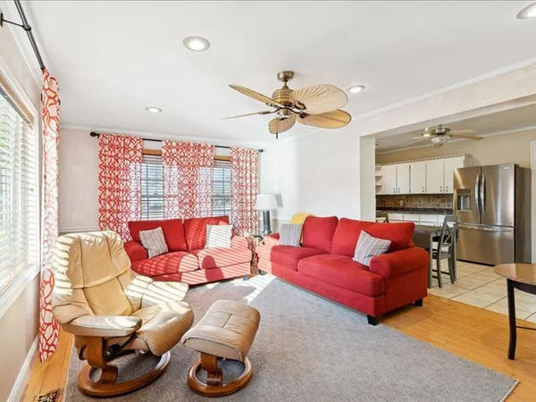 $325,000 | 2311 12th Street, Moline, IL 61265