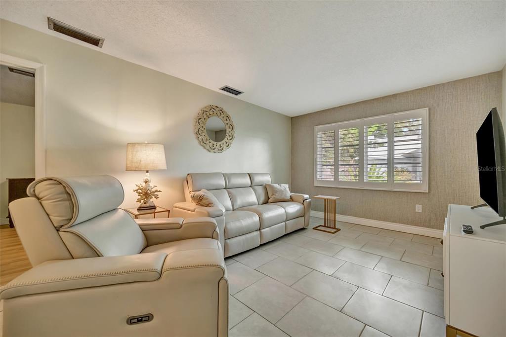 270 Dragon Road Venice, FL 34293 - Photo 35 of 62 Gallery Image 35