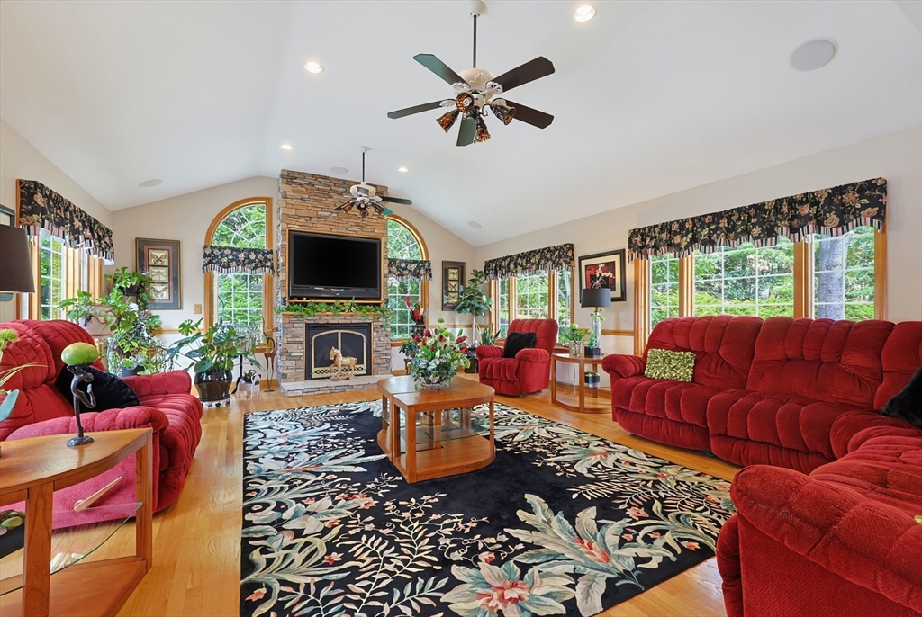 80 Joanne Road Stoughton, MA 02072 - Photo 5 of 41 Gallery Image 5