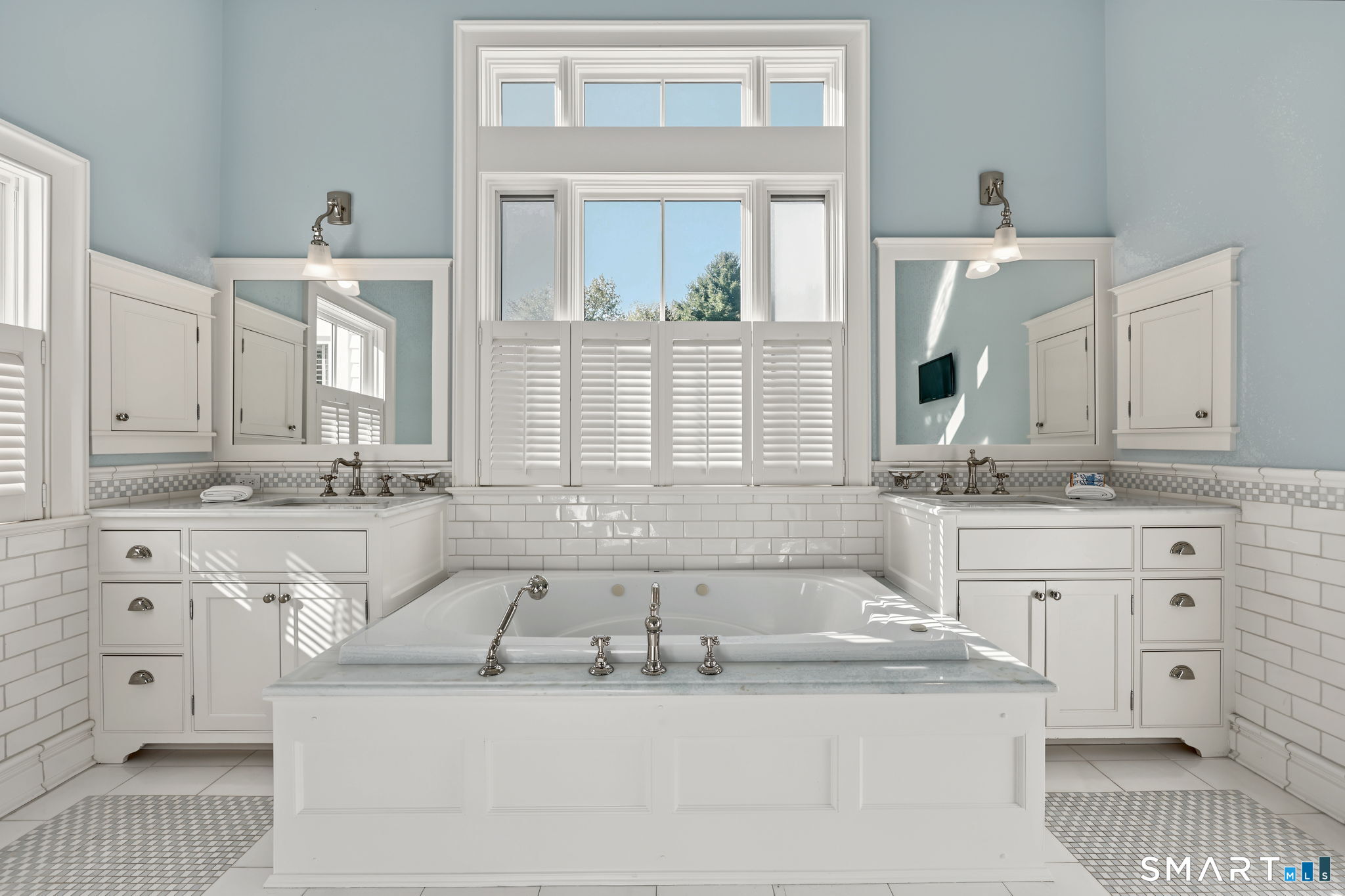 149 Dudley Road Wilton, CT 06897 - Photo 20 of 40 Double Vanities, Vaulted Ceiling