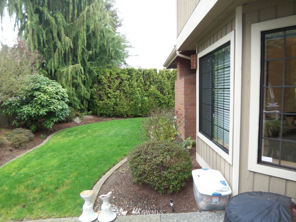 1018 4th Avenue South Edmonds, WA 98020 - Photo 2 of 3