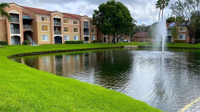 $2,295 | 4856 Highway 7, Unit 1304, Coconut Creek, FL 33073