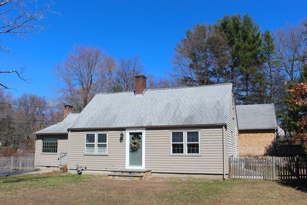 45 Smith Road Hingham, MA 02043 - Photo 1 of 12 Gallery Image 1
