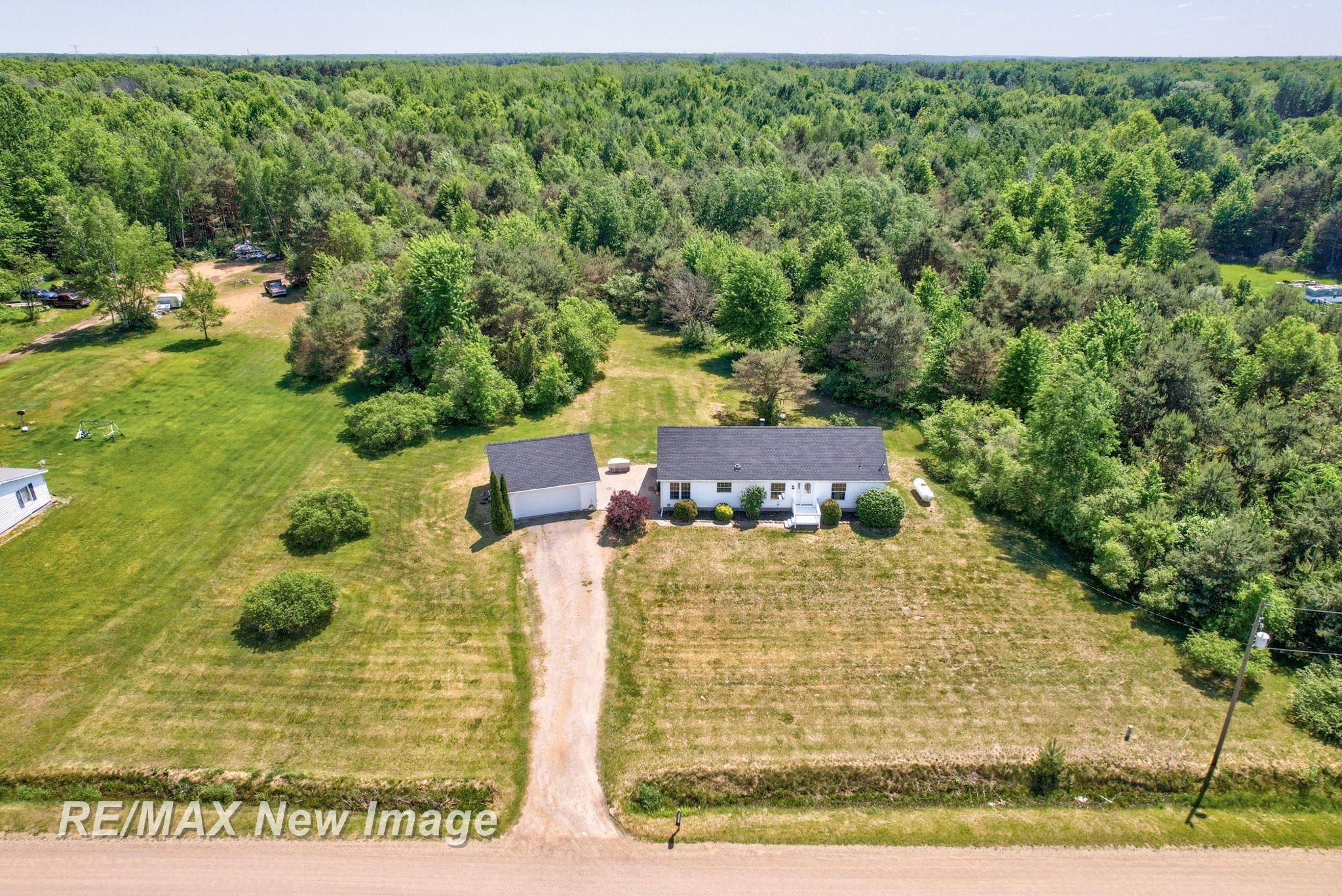 15905 West Burt Road Chesaning, MI 48616 - Photo 46 of 76 50143281-4316fefe-1b23-4535-a1e4-eedd02969e5d.JPG