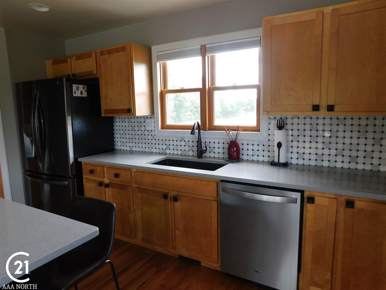 10010 Alpine Road Goodells, MI 48027 - Photo 7 of 46