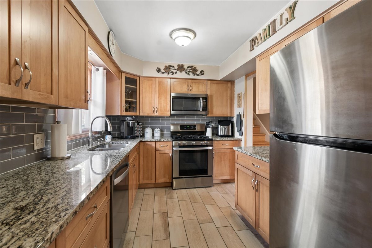 25160 West Monaville Road Lake Villa, IL 60046 - Photo 8 of 34