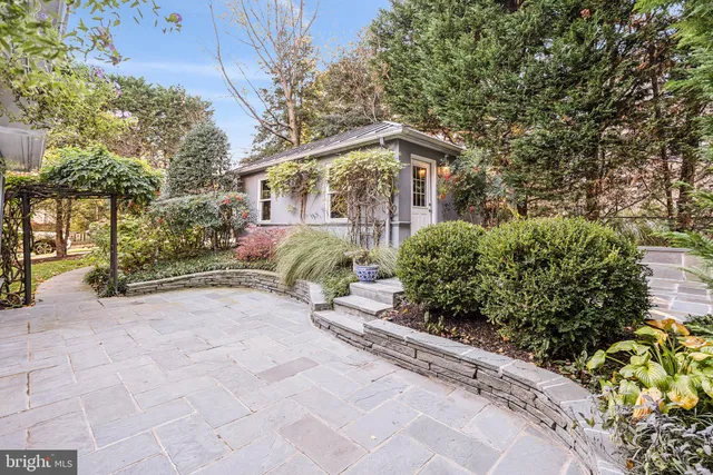 $2,375,000 | 3200 44th Street Northwest, Washington, DC 20016