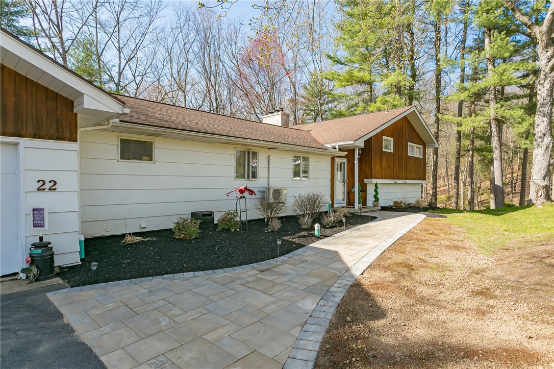 22 Kurt Road Perinton, NY 14534 - Photo 2 of 44