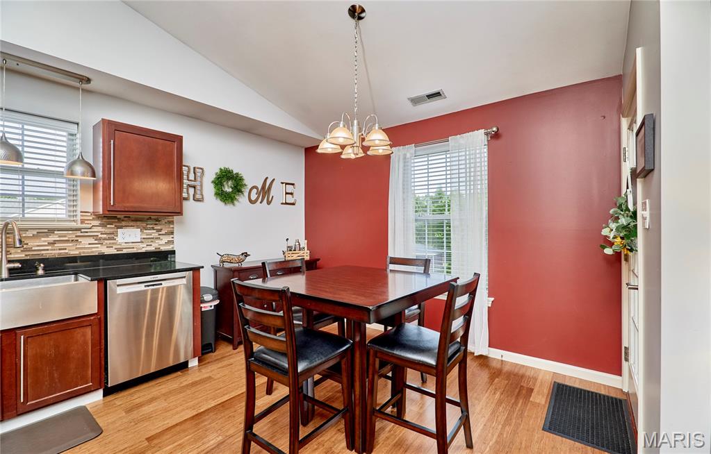 11087 Gravois Road, Unit 302 St. Louis, MO 63126 - Photo 12 of 31