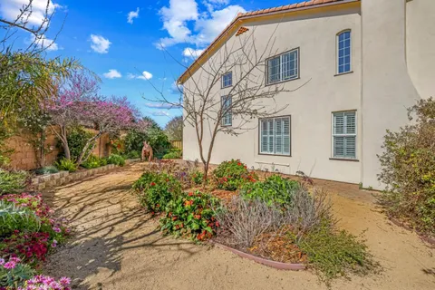 $1,100,000 | 2 Donner Street, San Juan Bautista, CA 95045