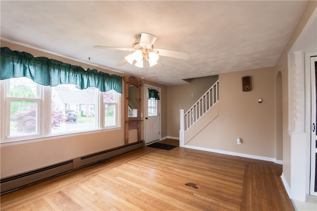 18 Carpathia Road Cranston, RI 02920 - Photo 8 of 33 Gallery Image 8