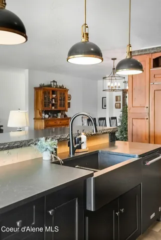 $1,075,000 | 530 Cottonwood Drive, St. Maries, ID 83861