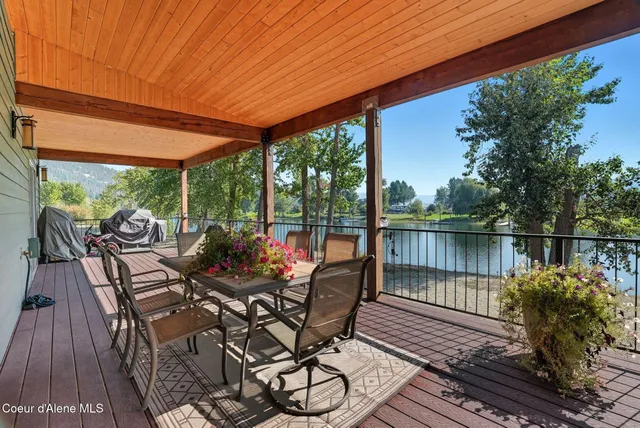 $1,075,000 | 530 Cottonwood Drive, St. Maries, ID 83861