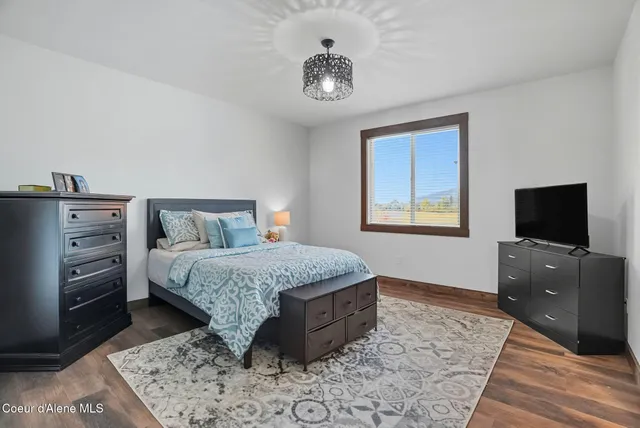 $1,075,000 | 530 Cottonwood Drive, St. Maries, ID 83861