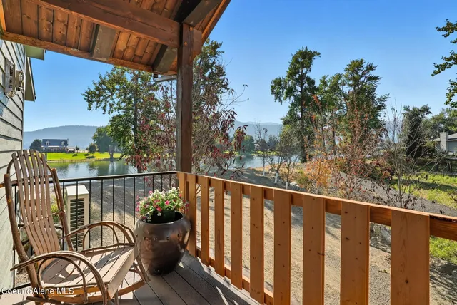 $1,075,000 | 530 Cottonwood Drive, St. Maries, ID 83861