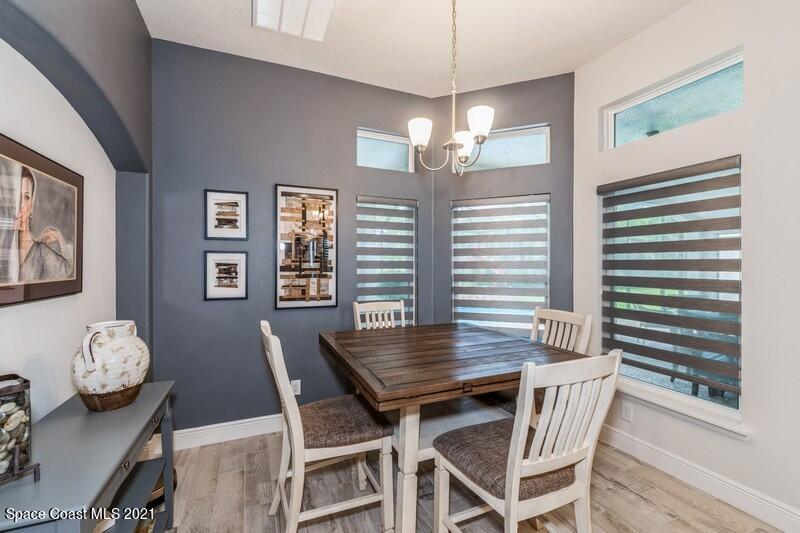 4072 Ruthann Circle Melbourne, FL 32934 - Photo 11 of 37 Breakfast Nook Overlooks Pool