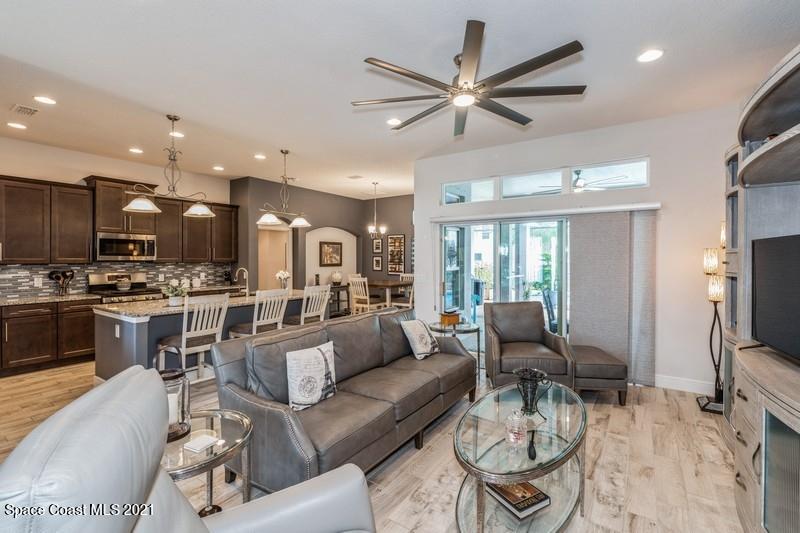 4072 Ruthann Circle Melbourne, FL 32934 - Photo 13 of 37 Family Room