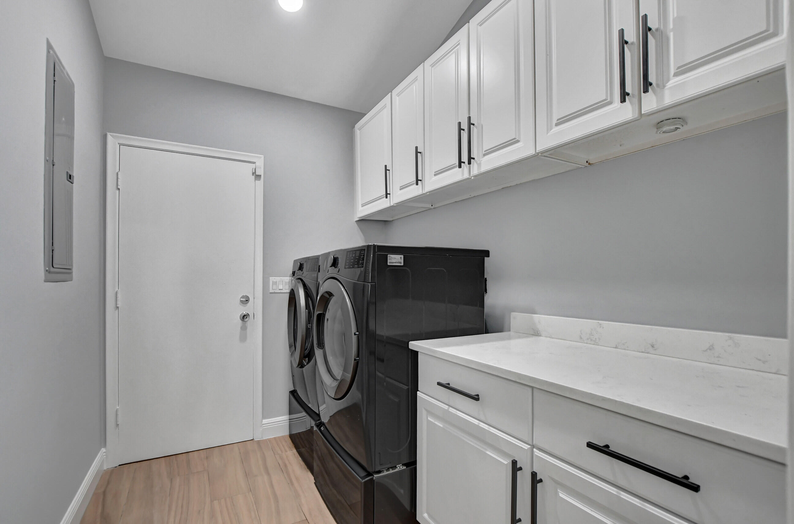 200 Southwest 15th Drive Boca Raton, FL 33432 - Photo 23 of 31 Laundry
