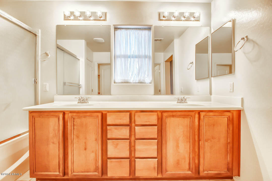 3113 East Harrison Street Gilbert, AZ 85295 - Photo 18 of 28 Harrison-18
