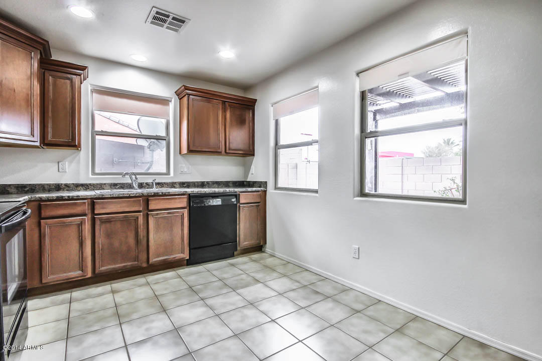 3113 East Harrison Street Gilbert, AZ 85295 - Photo 8 of 28 Harrison-8