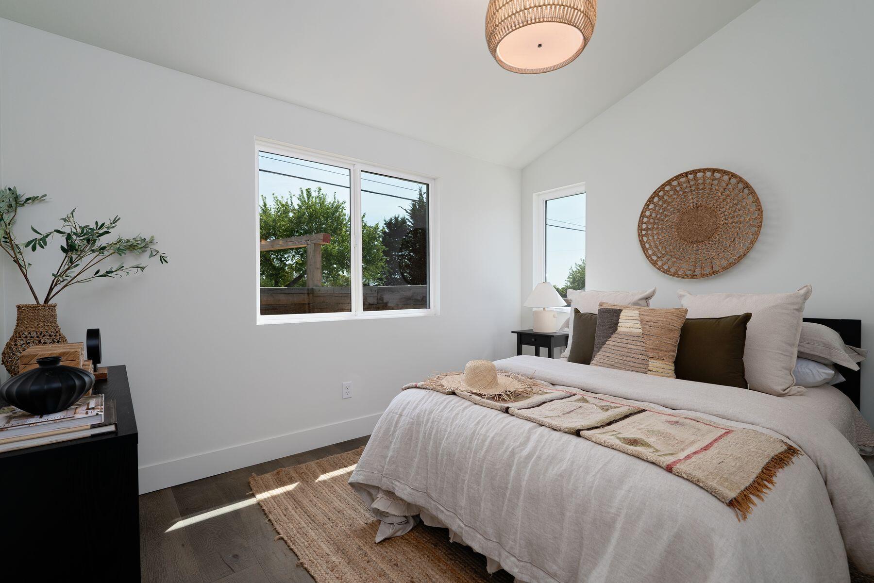 4655 Foothill Road Ventura, CA 93003 - Photo 12 of 21 photo_online_011