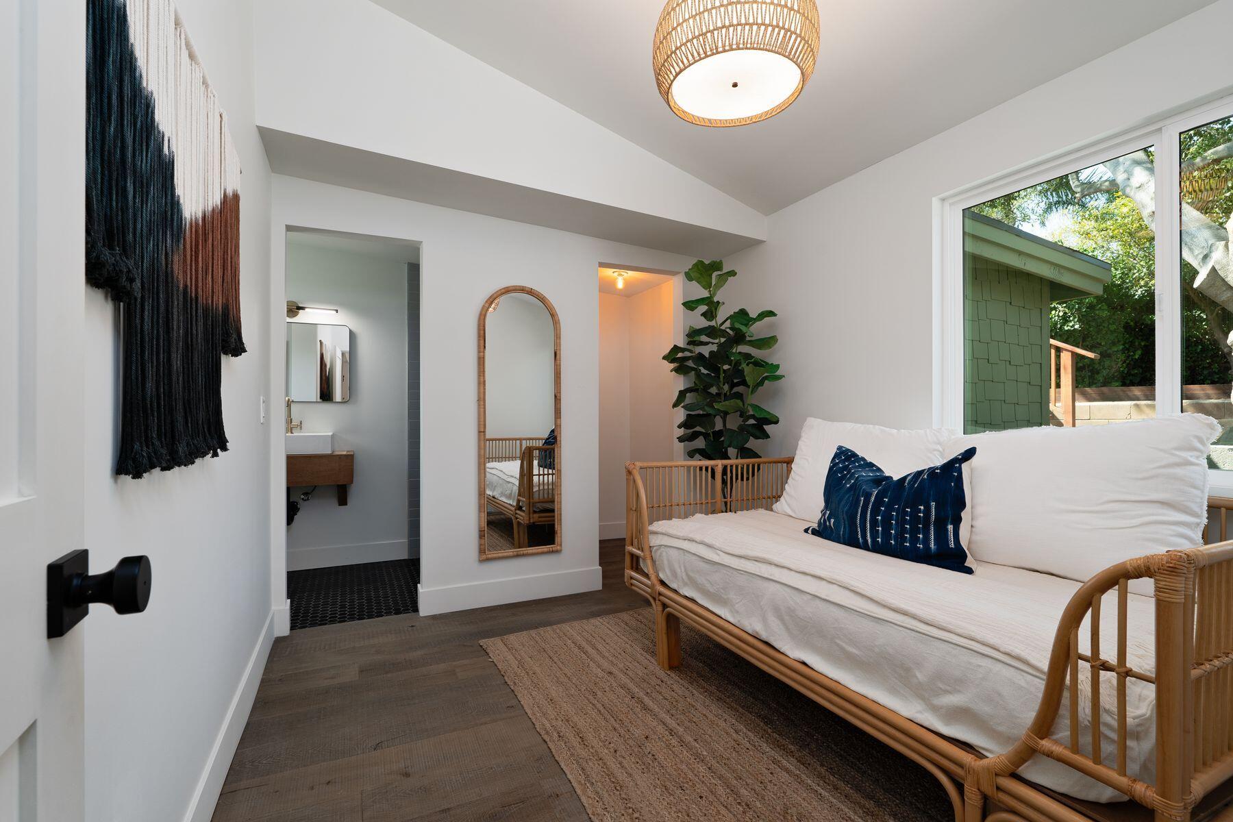 4655 Foothill Road Ventura, CA 93003 - Photo 14 of 21 photo_online_013