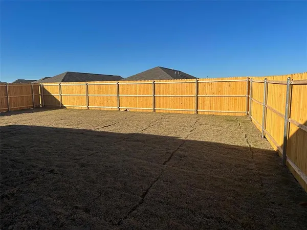 $2,195 | 1622 Rosy Finch Drive, Forney, TX 75126