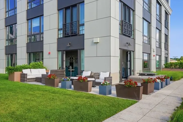 $1,495,000 | 10 Shipyard Drive, Unit 212, Hingham, MA 02043