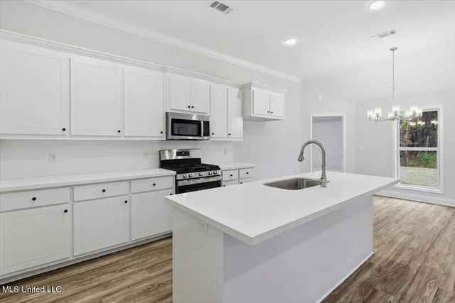 $299,999 | 542 Patrick Farms Drive, Pearl, MS 39208