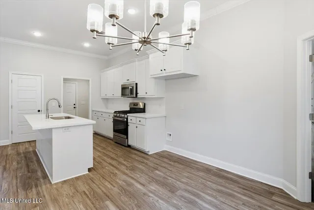 $299,999 | 542 Patrick Farms Drive, Pearl, MS 39208