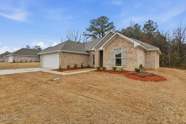 $299,999 | 542 Patrick Farms Drive, Pearl, MS 39208