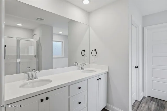 $299,999 | 542 Patrick Farms Drive, Pearl, MS 39208