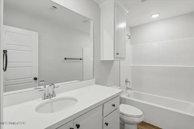 $299,999 | 542 Patrick Farms Drive, Pearl, MS 39208