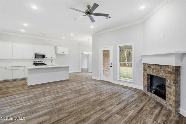 $299,999 | 542 Patrick Farms Drive, Pearl, MS 39208