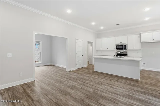 $299,999 | 542 Patrick Farms Drive, Pearl, MS 39208