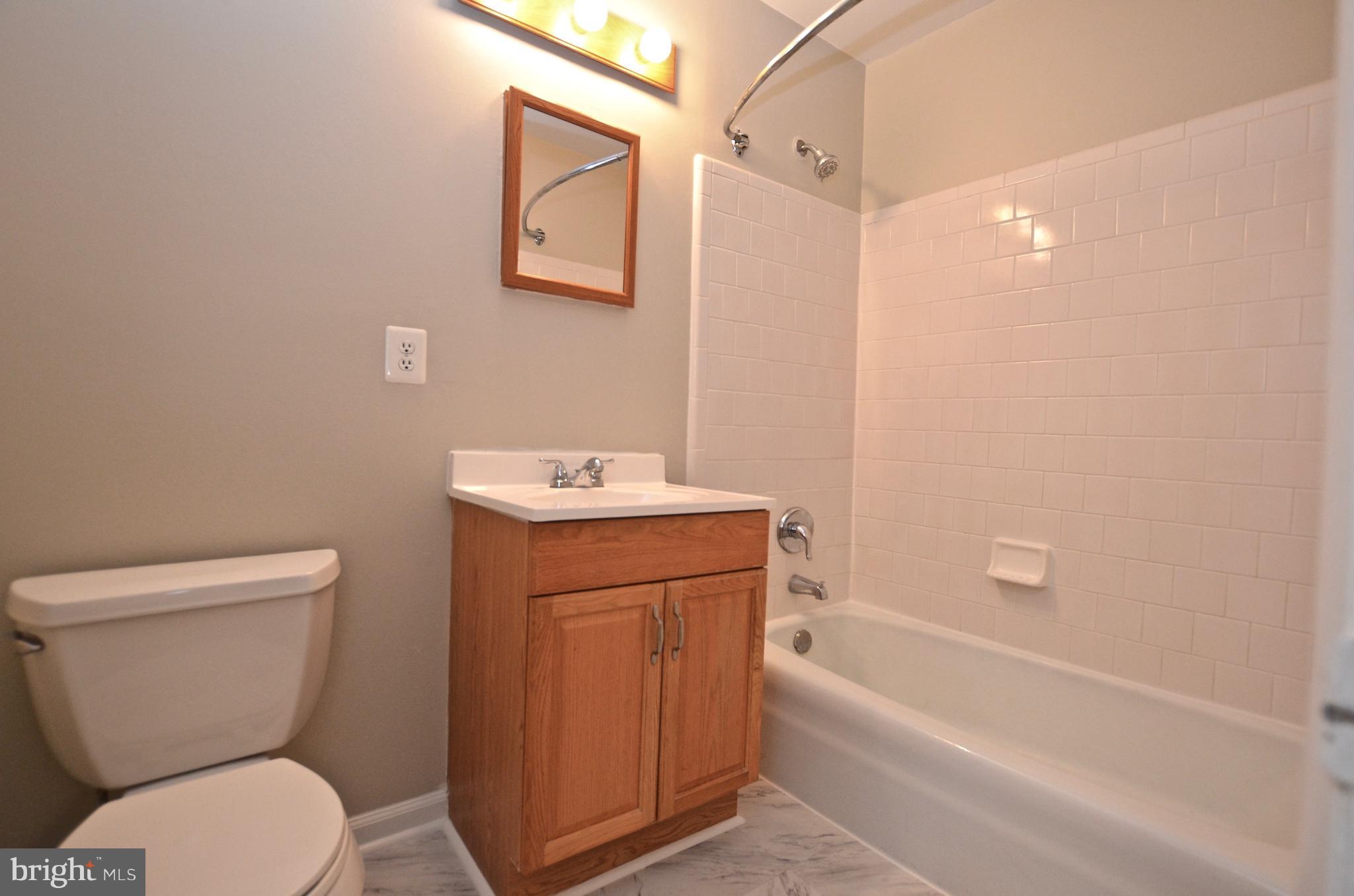 12136 Captiva Court Reston, VA 20191 - Photo 13 of 26 UPDATED UPPER LEVEL FULL BATH W/MARBLE FLOORING