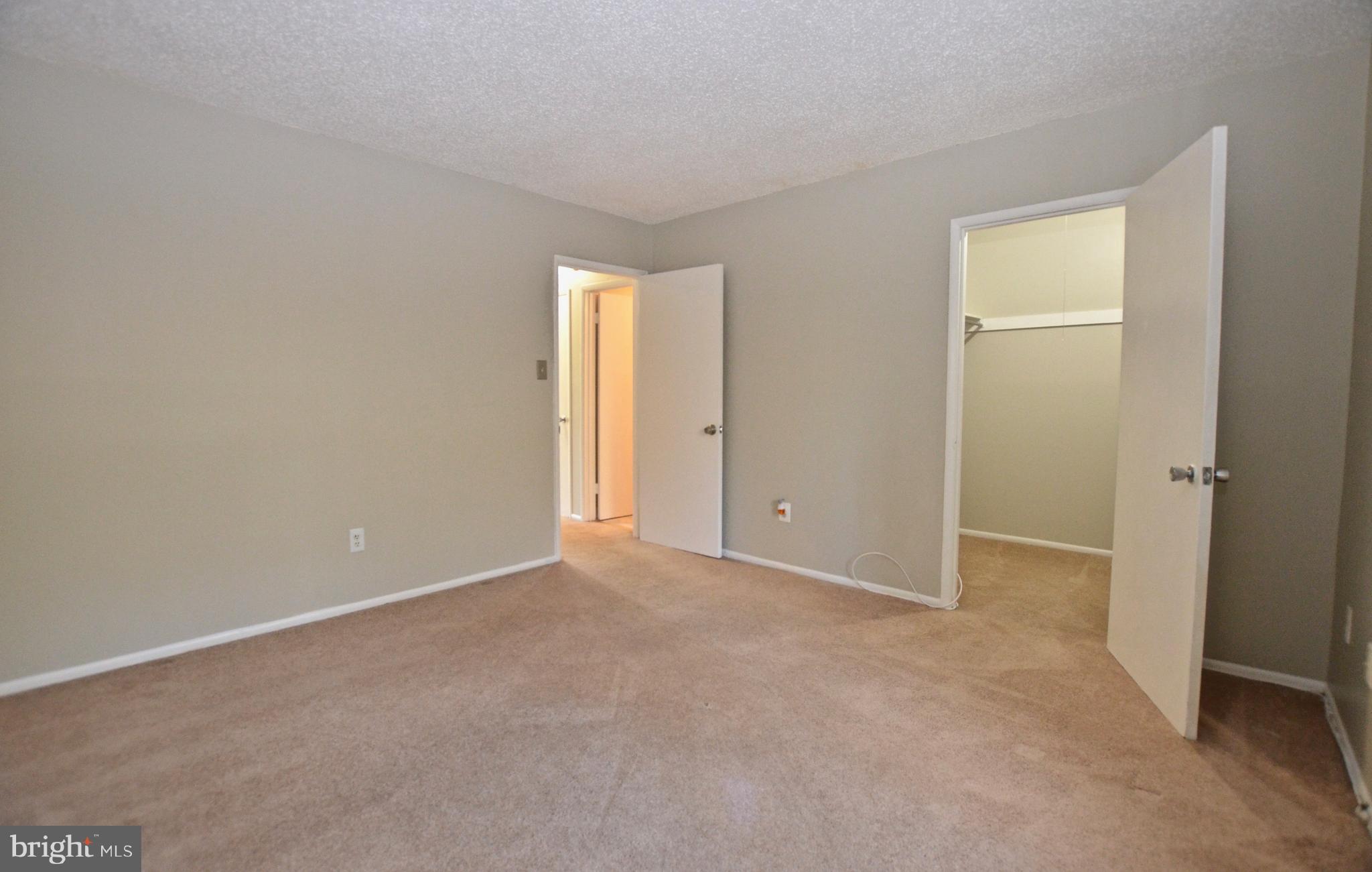 12136 Captiva Court Reston, VA 20191 - Photo 16 of 26 LARGE MASTER BEDROOM