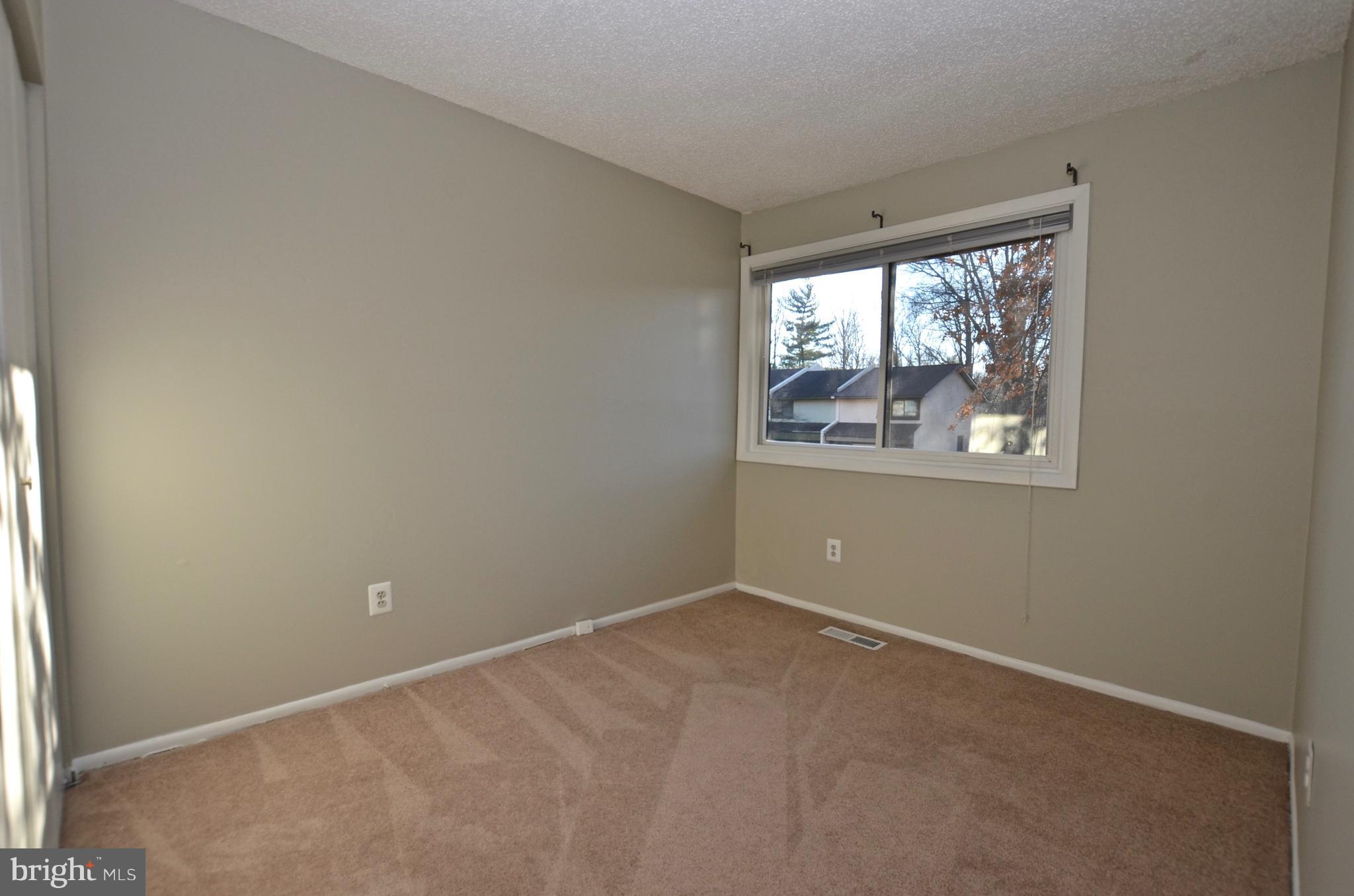 12136 Captiva Court Reston, VA 20191 - Photo 19 of 26 BEDROOM 2
