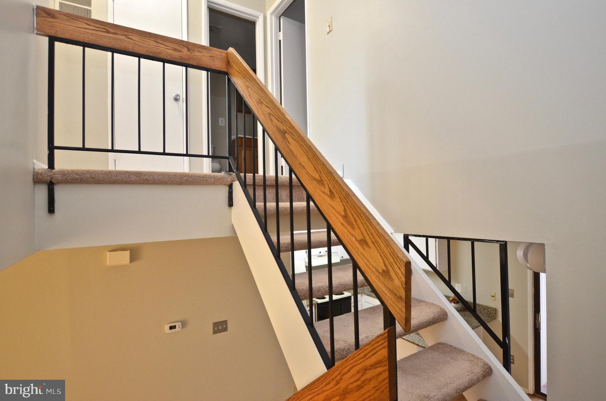 12136 Captiva Court Reston, VA 20191 - Photo 10 of 26 FRESH PAINT AND UPDATED COLOR THROUGHOUT THE HOME