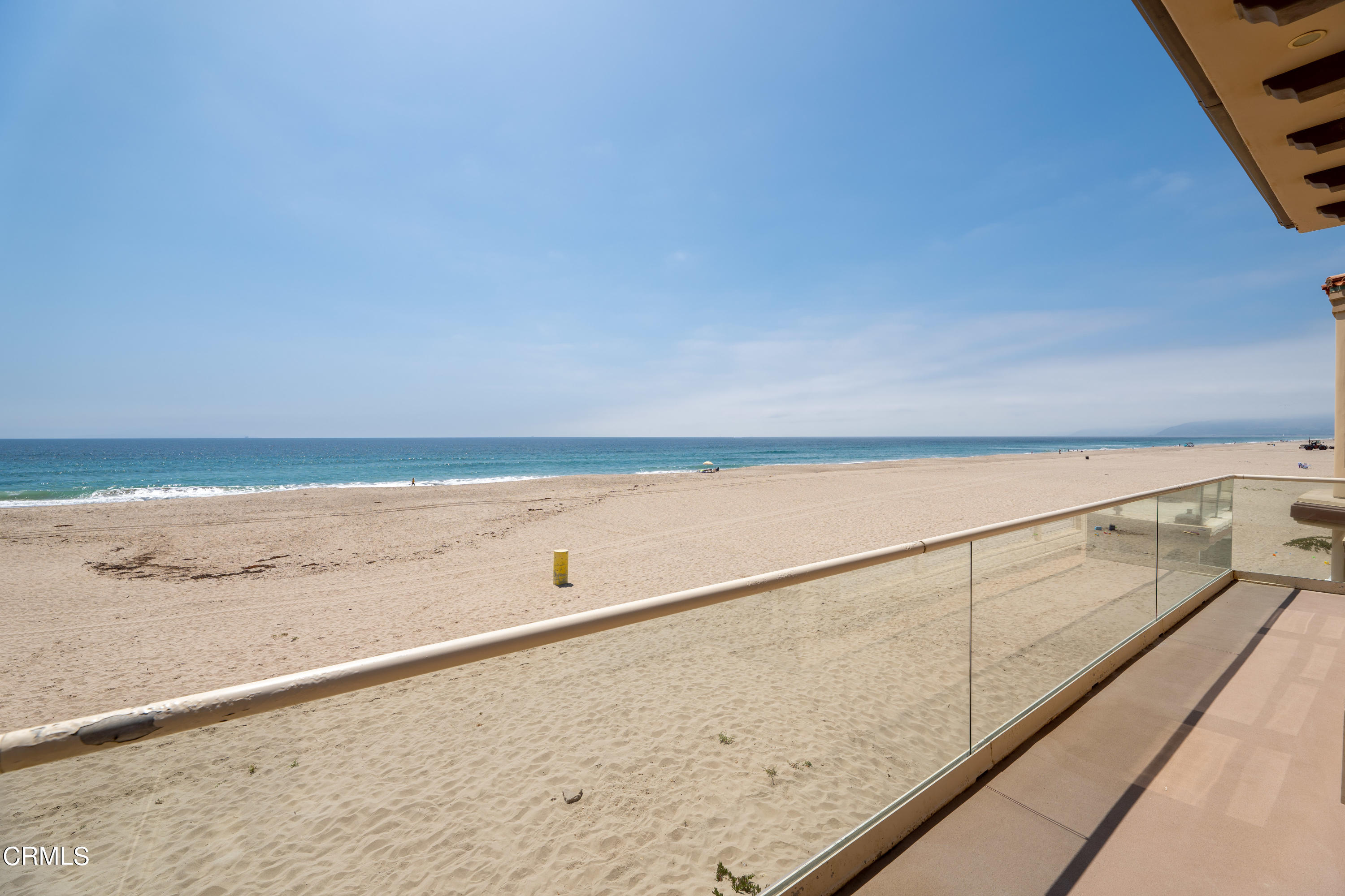 1065 Mandalay Beach Road Oxnard, CA 93035 - Photo 2 of 36 a view of beach and ocean