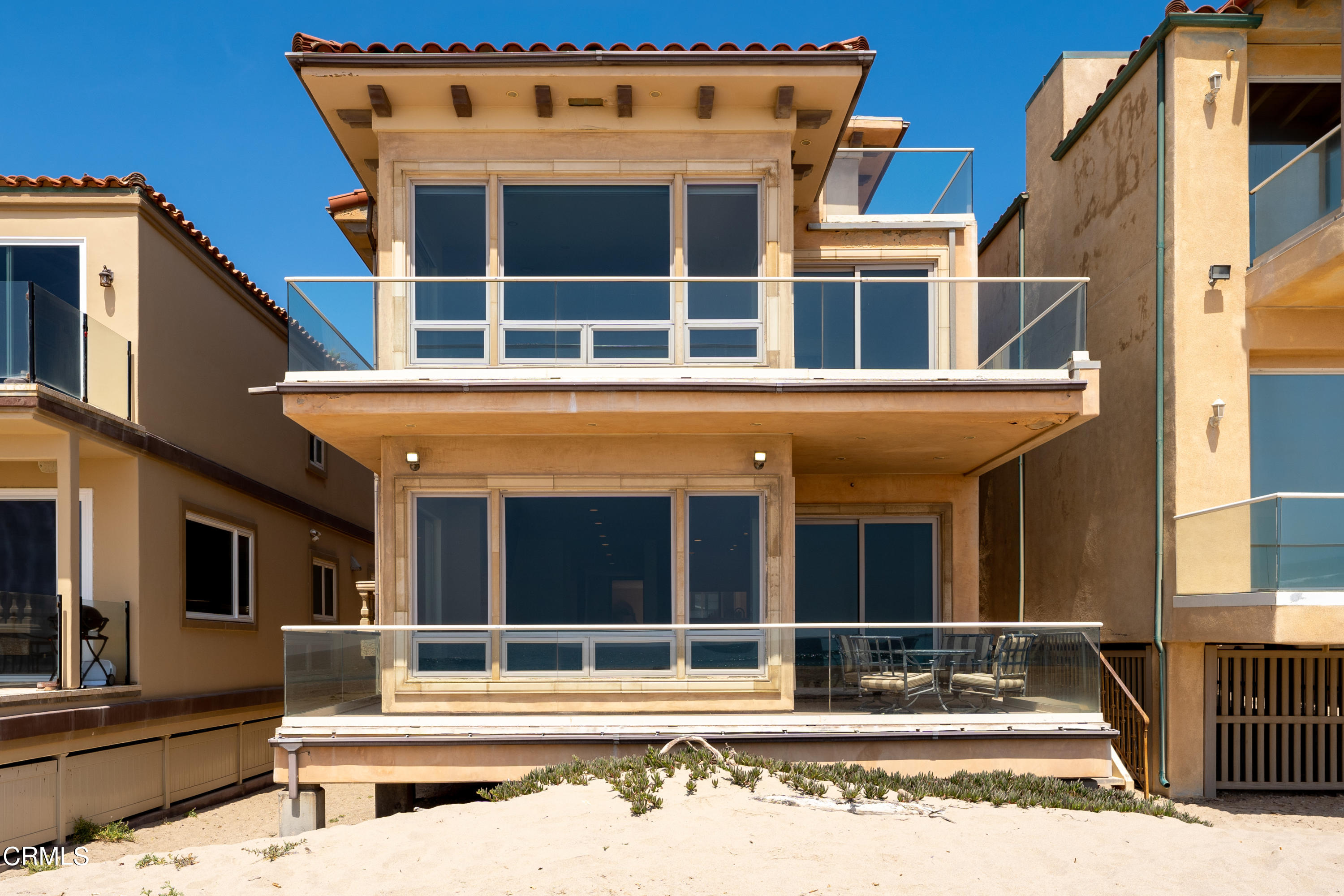 1065 Mandalay Beach Road Oxnard, CA 93035 - Photo 35 of 36 a house view