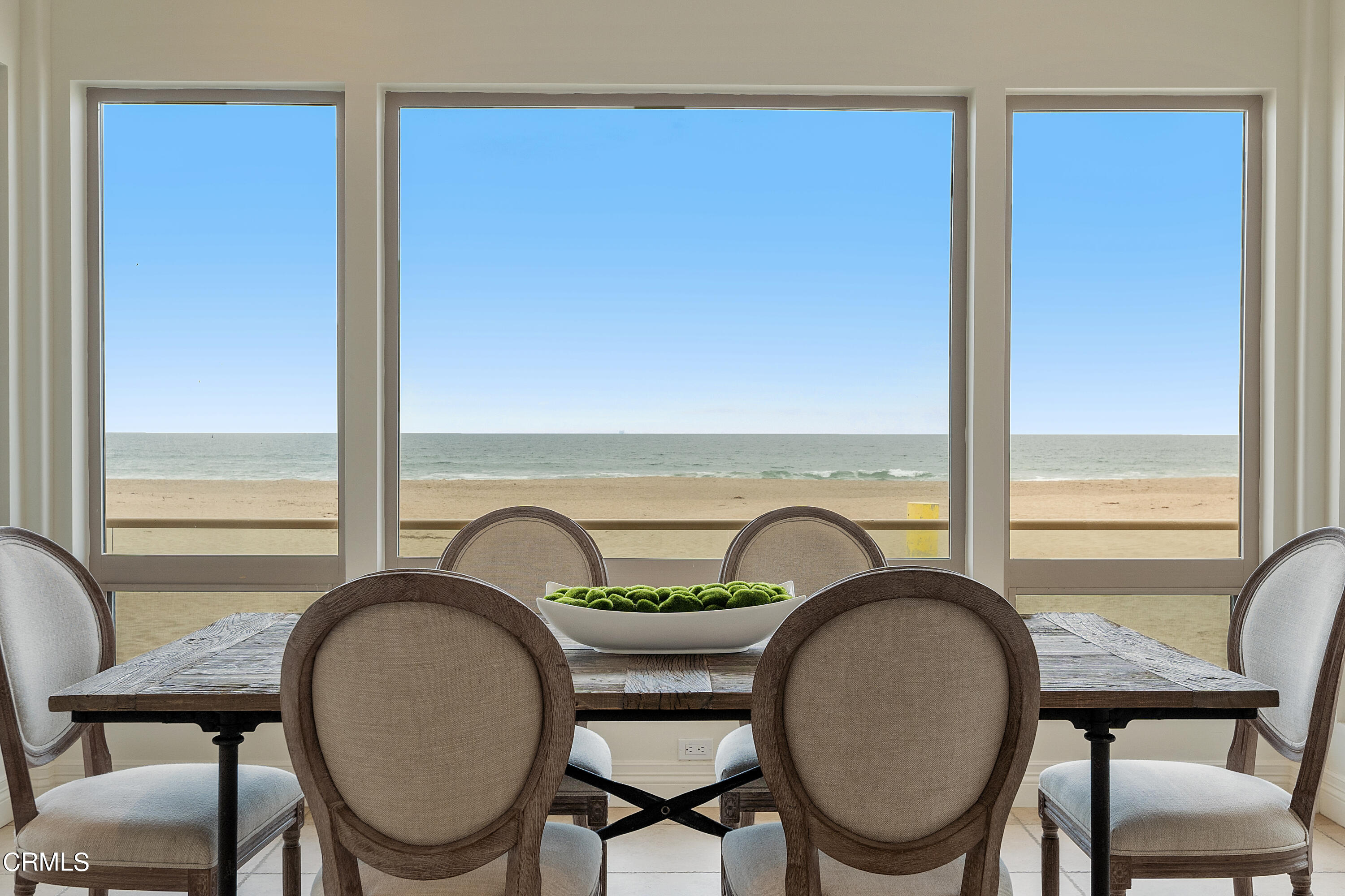 1065 Mandalay Beach Road Oxnard, CA 93035 - Photo 7 of 36 a table and chairs in a room
