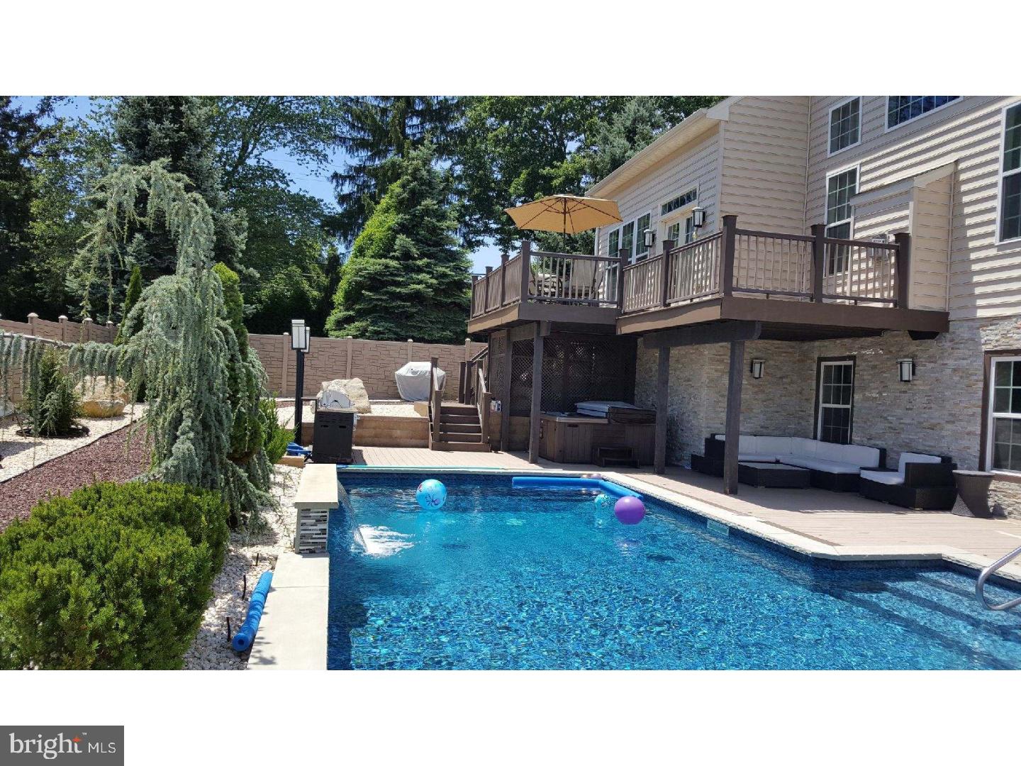 11 Cameron Road Huntingdon Valley, PA 19006 - Photo 3 of 25 Gallery Image 3