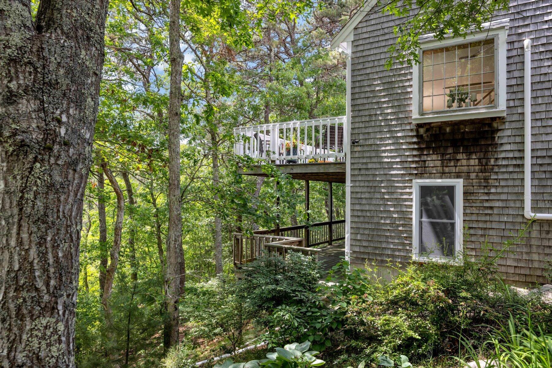 11 Santuit Pond Road Mashpee, MA 02649 - Photo 4 of 40 75-889A3277