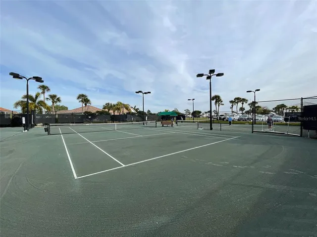 $374,900 | 1275 Berkshire Circle, Venice, FL 34292