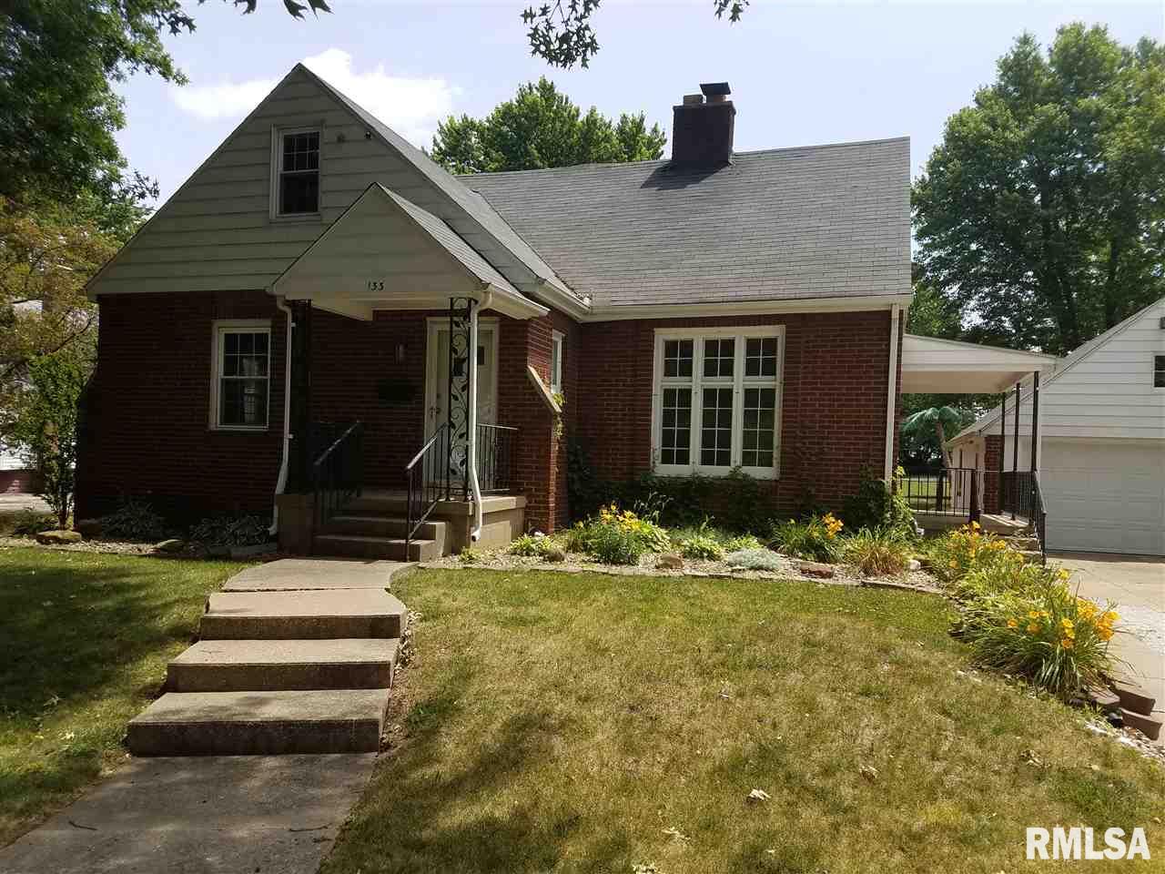 133 North Elmwood Road Farmington, IL 61531 - Photo 1 of 35 Gallery Image 1