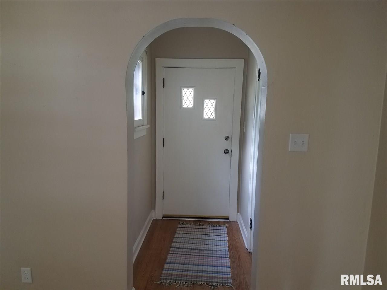 133 North Elmwood Road Farmington, IL 61531 - Photo 2 of 35 Gallery Image 2